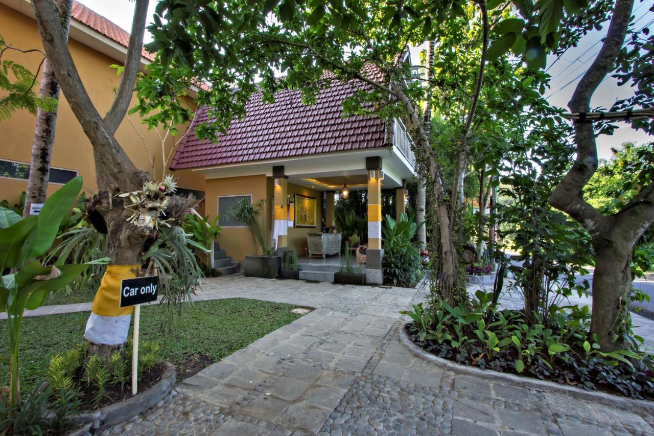 อูบัด รีทรีต Hotel อูบุด ภายนอก รูปภาพ